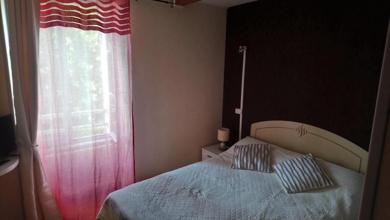 Auberge Des Lacs Massignac Экстерьер фото
