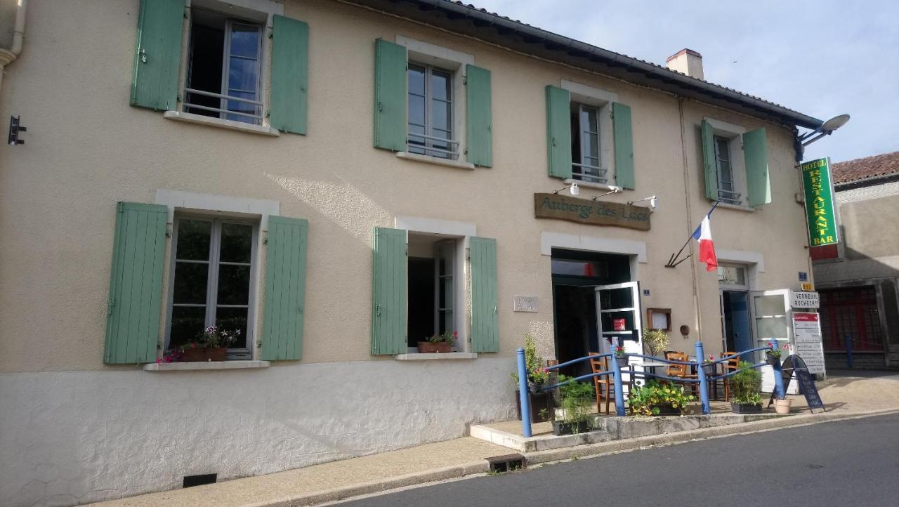 Auberge Des Lacs Massignac Экстерьер фото